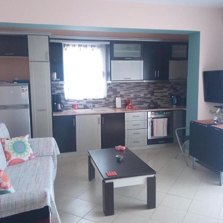 Sunny Apartment Sarande Exterior photo