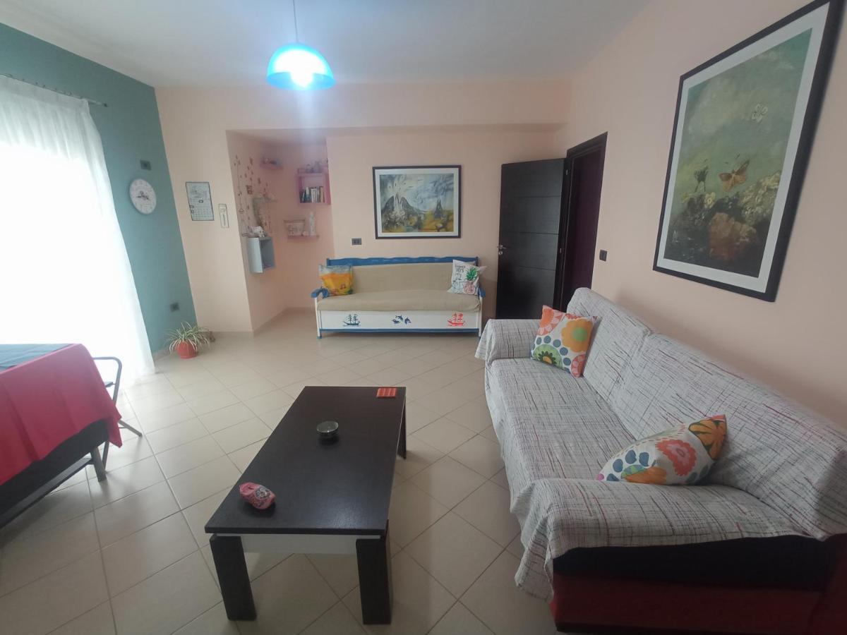 Sunny Apartment Sarande Exterior photo