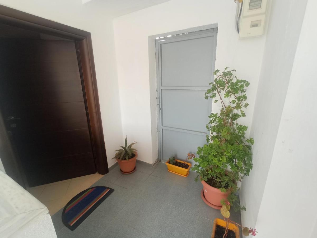 Sunny Apartment Sarande Exterior photo